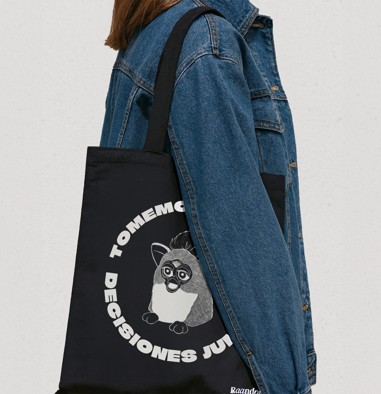 Totebags y Camisetas